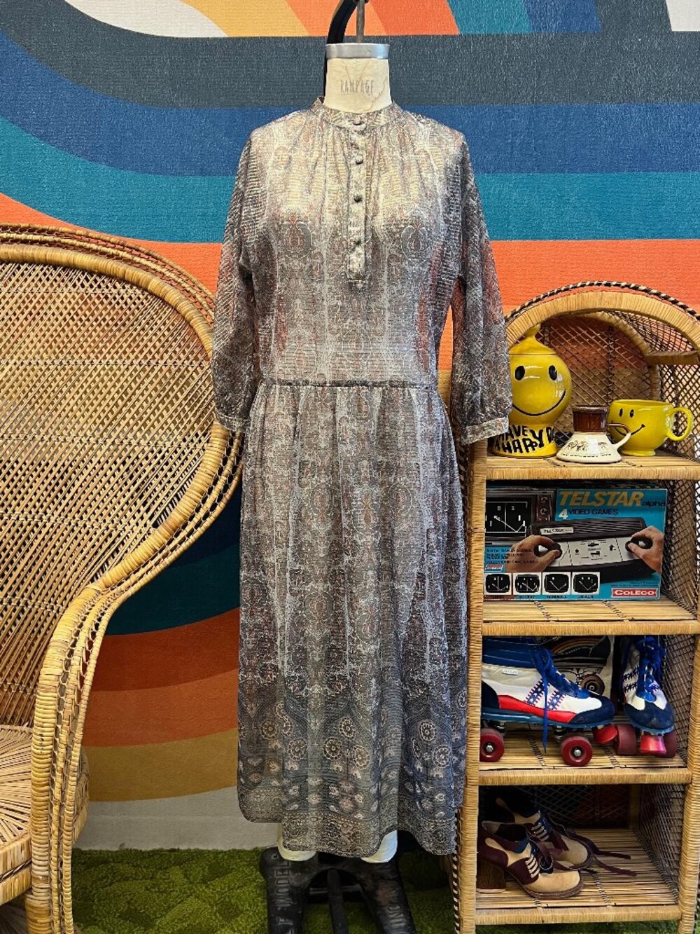 EUC Vintage 70s Cirette Sheer Metallic Gold Floral Long Sleeve Dress Medium